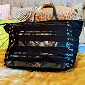 Victoria's secret traveling bag